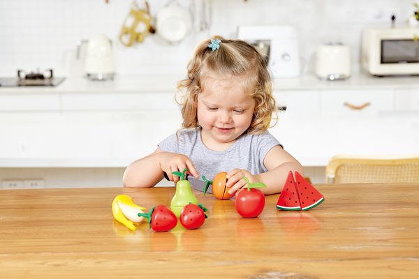 Obst-Set mit 9 Teilen, ab 3 Jahre