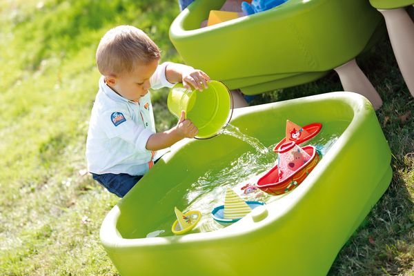 Kleiner Spieltisch Wasser und Sand, Breite 70 cm