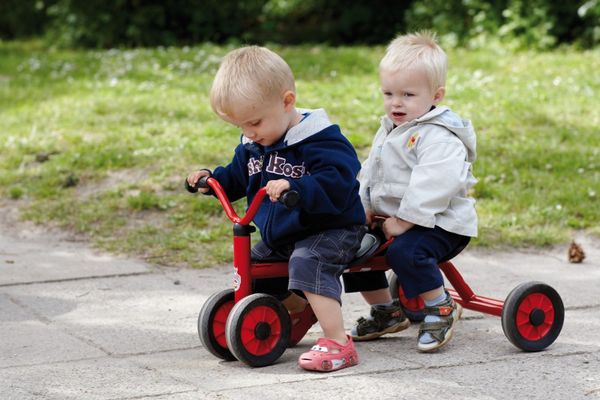 WINTHER MINI Rutsch Dreirad für zwei