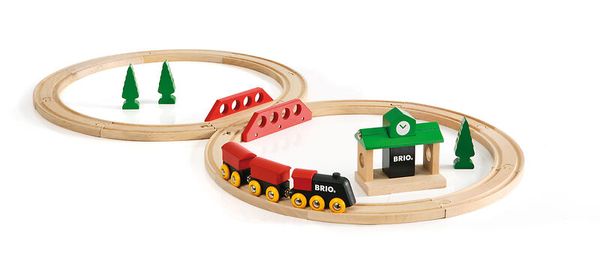 BRIO Bahn Acht Starter-Set Classic, 22 Teile aus Holz, ab 2 Jahre