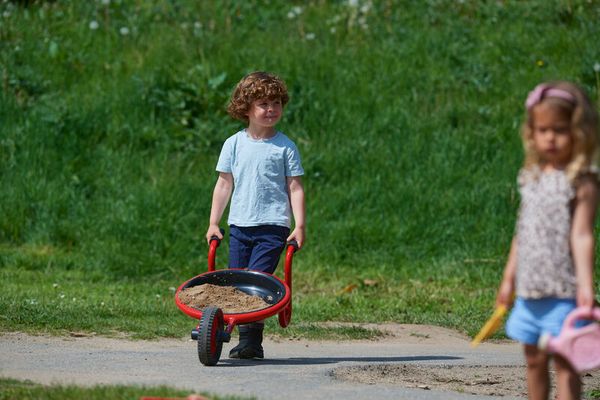 WINTHER VIKING CHALLENGE Runde Schubkarre, 2-4 Jahre