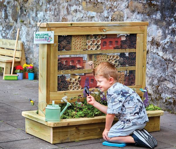 Mini-Bienenhotel mit Pflanzkasten, BxTxH: 100x56x100 cm, ab 3 Jahre