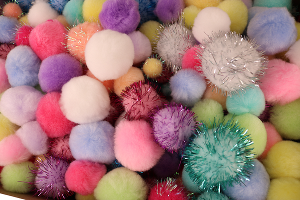 Pompons Mix pastell, Ø 1,5-4 cm, 1050 Stück Großpackung