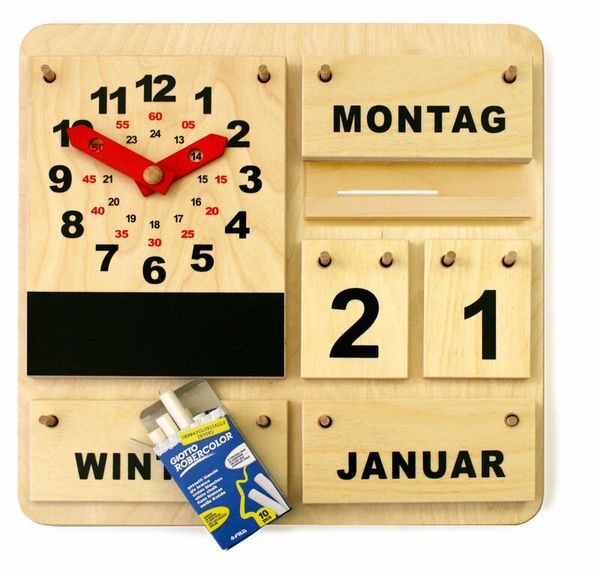 Kalender "Aktionsuhr" aus Holz inkl. Aufsteller