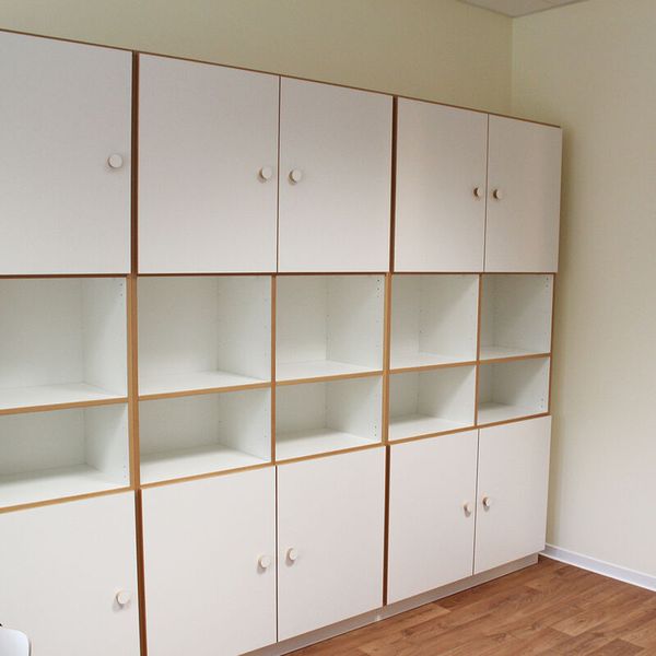 DECOR Breiter Schrank, hoch