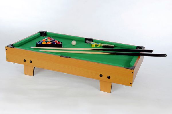 Mini Billard als Tischauflage inkl. Spielzubehör