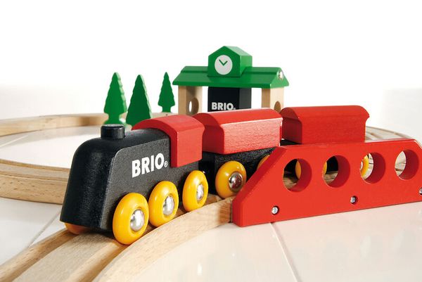 BRIO Bahn Acht Starter-Set Classic, 22 Teile aus Holz, ab 2 Jahre