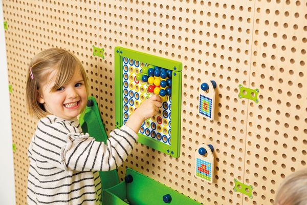 PLUG IT TicTacToe und Steckspiel Set, 178-tlg.