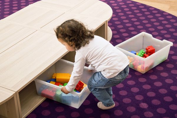 Große Sitzbankinsel, Kombination mit 10 Boxen